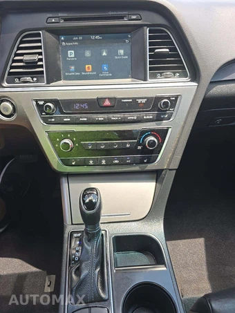 2017 Hyundai Sonata Sport – miniatura 10