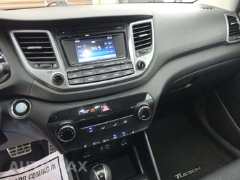 2017 Hyundai Tucson Night – miniatura 10