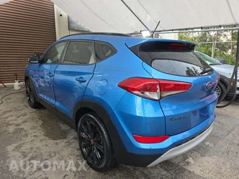 2017 Hyundai Tucson Night – miniatura 2