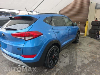 2017 Hyundai Tucson Night – miniatura 3