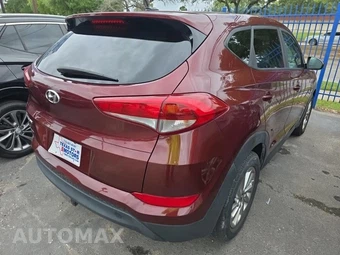 2017 Hyundai Tucson SE – miniatura 4
