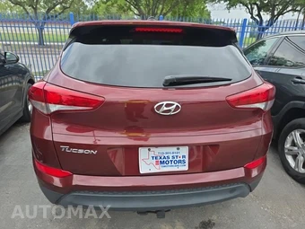 2017 Hyundai Tucson SE – miniatura 5