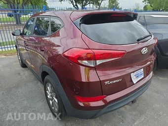 2017 Hyundai Tucson SE – miniatura 6