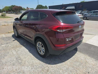 2017 Hyundai Tucson SE – miniatura 2