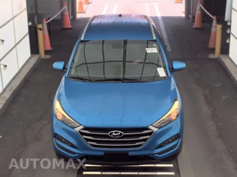 2017 Hyundai Tucson SE – miniatura 2