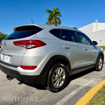 2017 Hyundai Tucson SE - miniatura 10