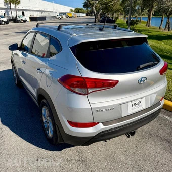 2017 Hyundai Tucson SE - miniatura 13