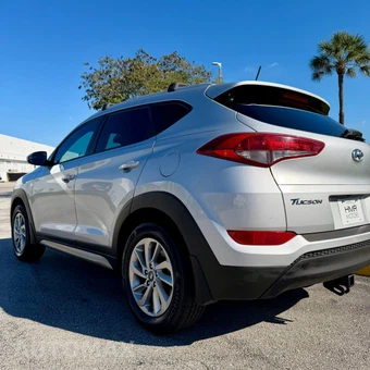 2017 Hyundai Tucson SE - miniatura 14