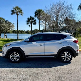 2017 Hyundai Tucson SE - miniatura 15