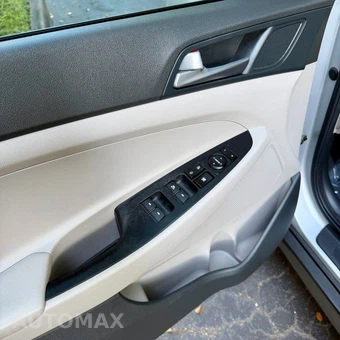 2017 Hyundai Tucson SE - miniatura 29