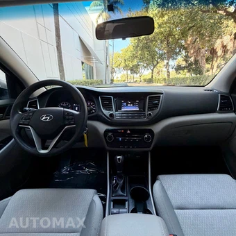2017 Hyundai Tucson SE - miniatura 32