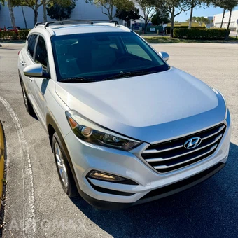 2017 Hyundai Tucson SE - miniatura 6