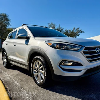 2017 Hyundai Tucson SE - miniatura 7