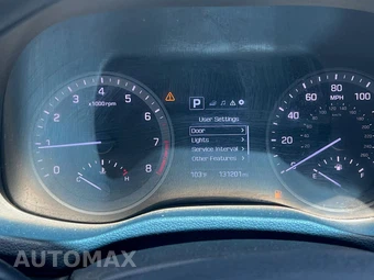 2017 Hyundai Tucson SE - miniatura 2