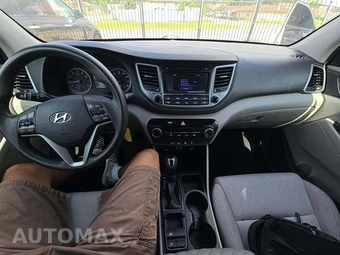 2017 Hyundai Tucson SE – miniatura 10