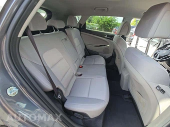 2017 Hyundai Tucson SE – miniatura 16