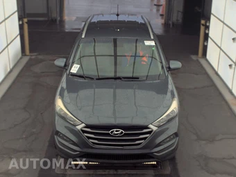 2017 Hyundai Tucson SE – miniatura 2