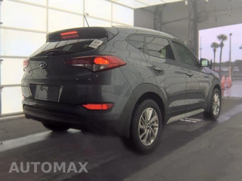 2017 Hyundai Tucson SE – miniatura 4