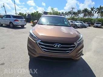 2017 Hyundai Tucson SE – miniatura 2