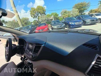 2017 Hyundai Tucson SE – miniatura 20