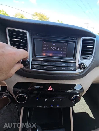 2017 Hyundai Tucson SE – miniatura 36