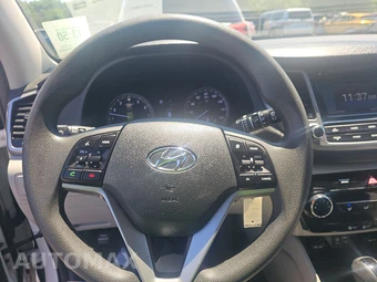 2017 Hyundai Tucson SE - miniatura 10