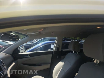 2017 Hyundai Tucson SE - miniatura 18