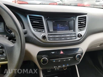 2017 Hyundai Tucson SE - miniatura 11