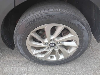 2017 Hyundai Tucson SE - miniatura 23