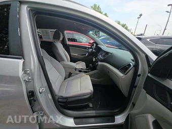 2017 Hyundai Tucson SE - miniatura 18