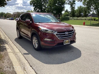 2017 Hyundai Tucson SE - miniatura 3