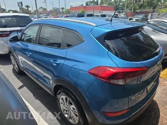 2017 Hyundai Tucson SE – miniatura 6
