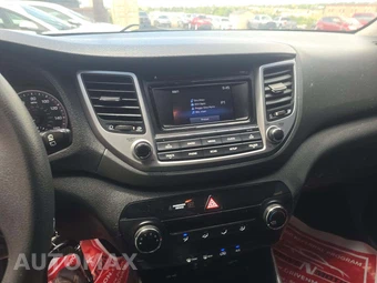 2017 Hyundai Tucson SE – miniatura 10