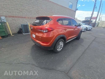 2017 Hyundai Tucson SE – miniatura 3