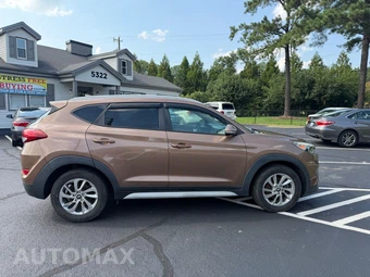 2017 Hyundai Tucson SE Plus - miniatura 6