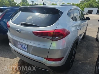 2017 Hyundai Tucson Value – miniatura 4