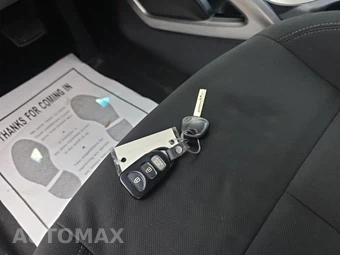 2017 Hyundai Veloster – miniatura 25