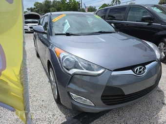 2017 Hyundai Veloster – miniatura 3