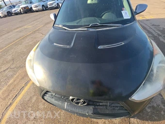 2017 Hyundai Veloster – miniatura 15