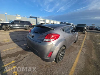 2017 Hyundai Veloster – miniatura 4