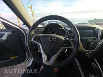 2017 Hyundai Veloster - miniatura 10