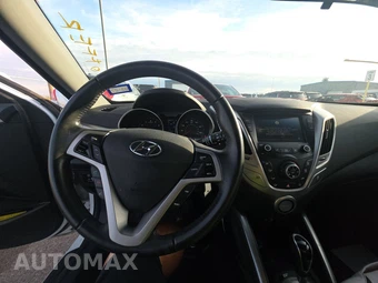 2017 Hyundai Veloster - miniatura 11