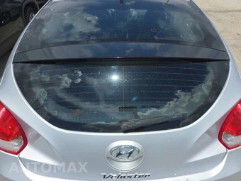 2017 Hyundai Veloster – miniatura 16