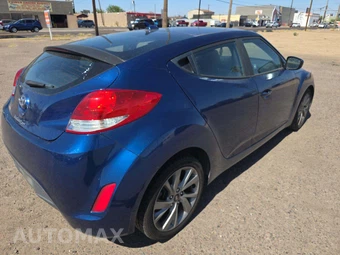 2017 Hyundai Veloster – miniatura 3
