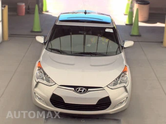 2017 Hyundai Veloster Value Edition – miniatura 2