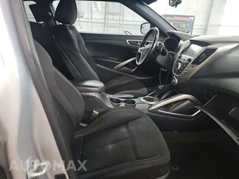 2017 Hyundai Veloster Value Edition – miniatura 8