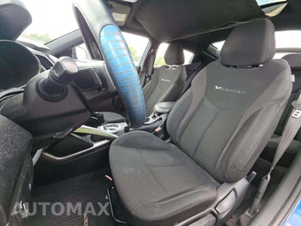 2017 Hyundai Veloster Value Edition – miniatura 3