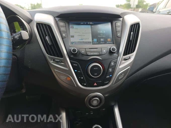 2017 Hyundai Veloster Value Edition – miniatura 7