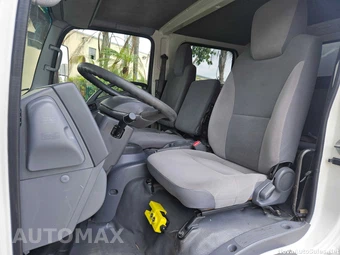 2017 Isuzu NPR HD Base Low Cab Crew - miniatura 24