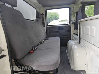 2017 Isuzu NPR HD Base Low Cab Crew - miniatura 31